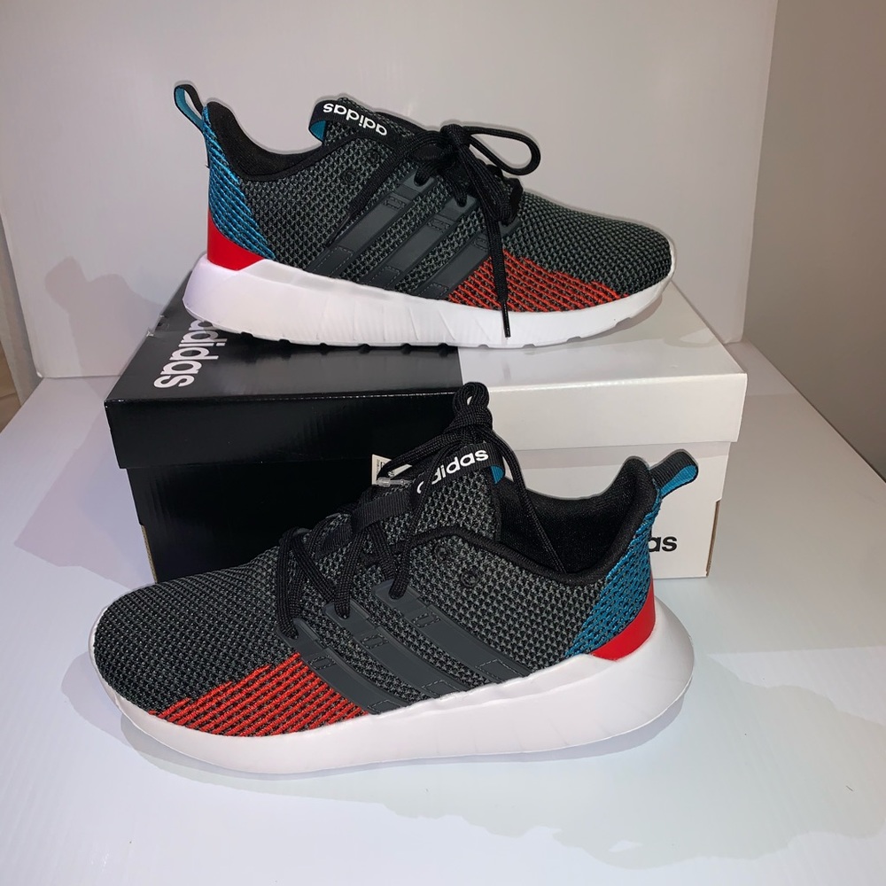 Adidas Questar flow kids/women
